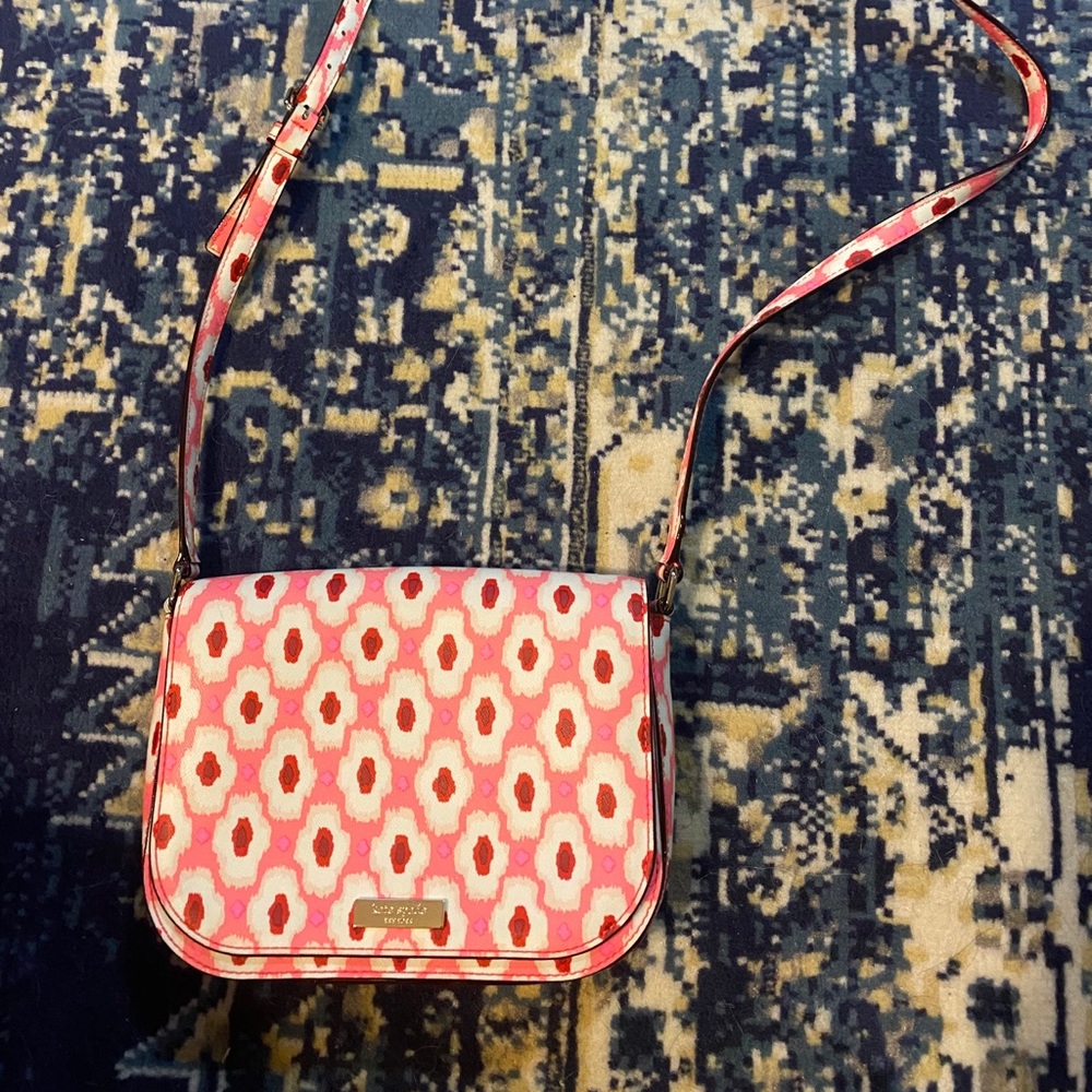KATE SPADE Carsen Laurel Way Crossbody (Pink)